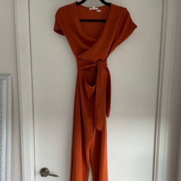 Rolla Coster Dresses & Skirts - Rolla Coster Burnt Orange Jumpsuit with cut out